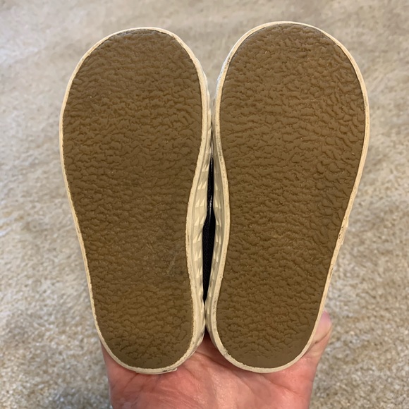 Baby TOMS - Picture 7 of 7